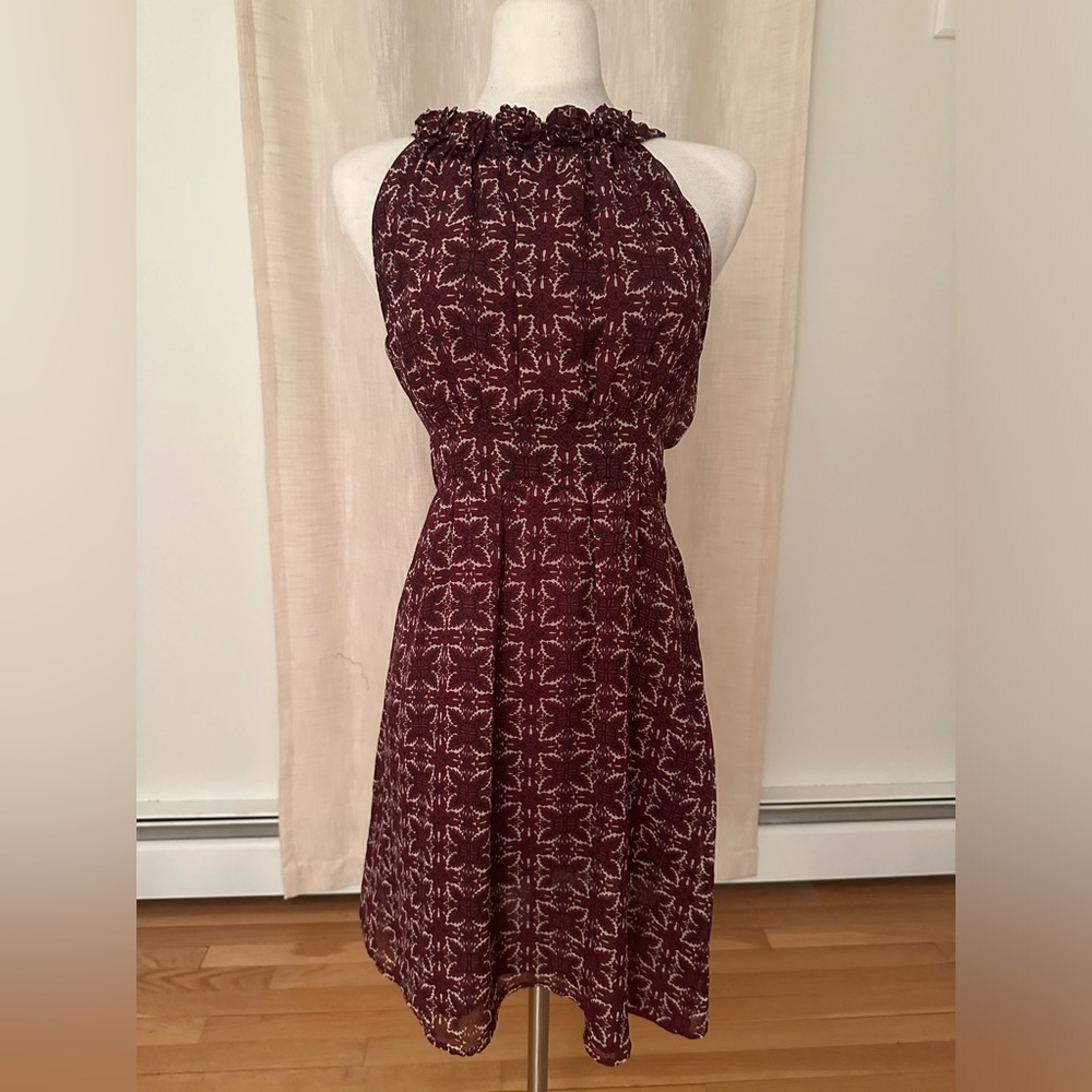 Romy Burgundy Empire Dress 👗🤍🌟